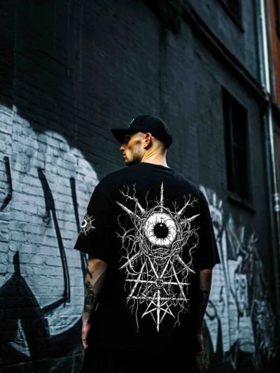Watching - Oversized T-shirt